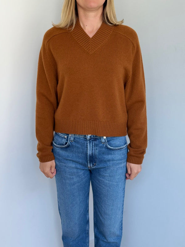 JUMPER 1234 CROPPED OVERSIZED V-NECK JUMPER
