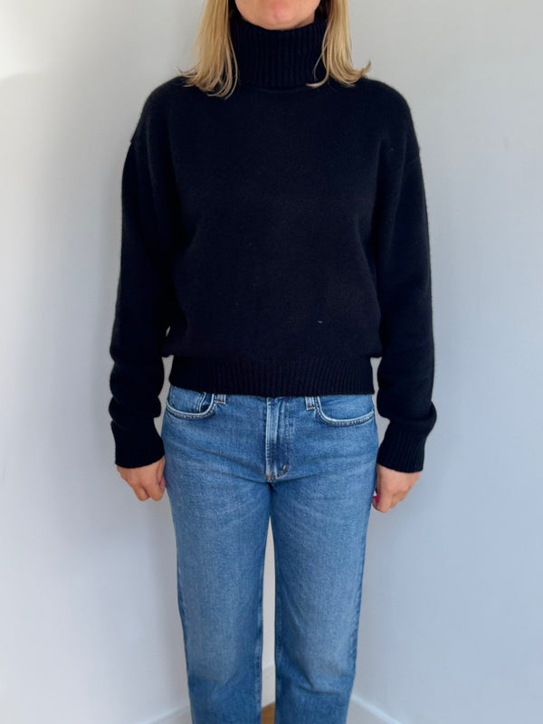JUMPER 1234 OVERSIZE ROLL COLLAR JUMPER