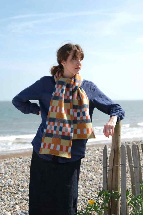 QUINTON AND CHADWICK BRUSHED BLOCK SCARF