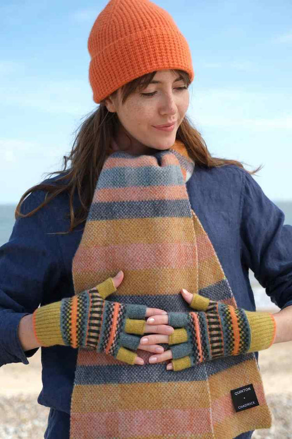 QUINTON AND CHADWICK FINGERLESS GLOVES