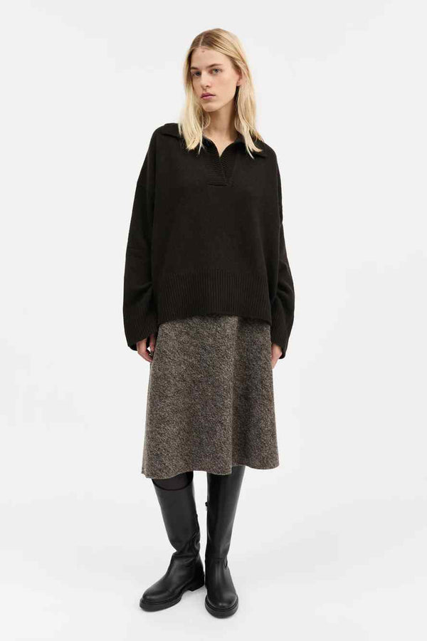SKALL DEAN V-NECK COLLAR JUMPER