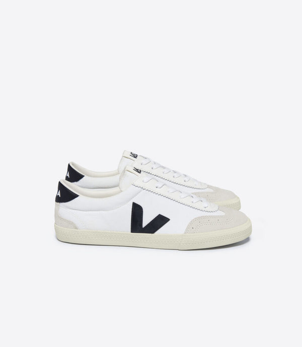 VEJA VOLLEY CANVAS TRAINER IN WHITE BLACK